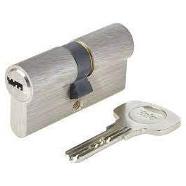 Cylinder series 1000 nickel plated 40x50mm, 6 pins, 4 reversible keys. - Yale - Référence fabricant : C1000+/SCDB40X50I