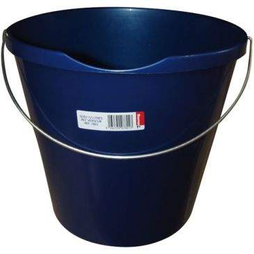 12L bucket with metal handle