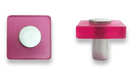 Bouton carré, PVC, rose opale, 30X30mm, H26mm, 1 pièce avec visserie.