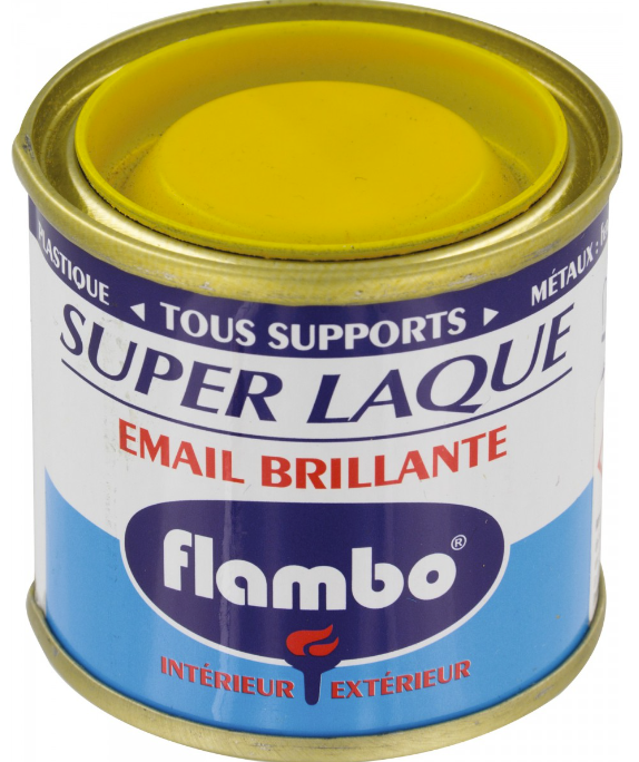Flambo lacquer 50ml gold button.