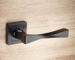 7" vierkante deurklink, zwart, YALE Verona, met dezelfde sleutel
