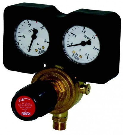 Oxygen pressure regulator