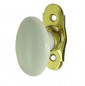 Ovale raamknop van wit porselein en gepolijst messing.