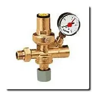 Low-voltage automatic feeder